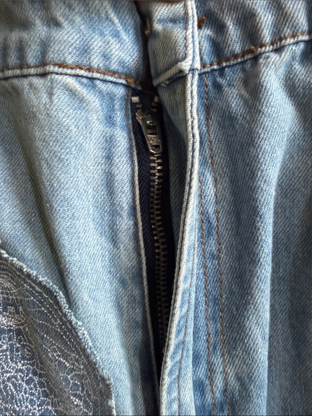 Who Decides War Light Blue Patchwork Distressed Men's Straight Jeans - Picture 4 of 9